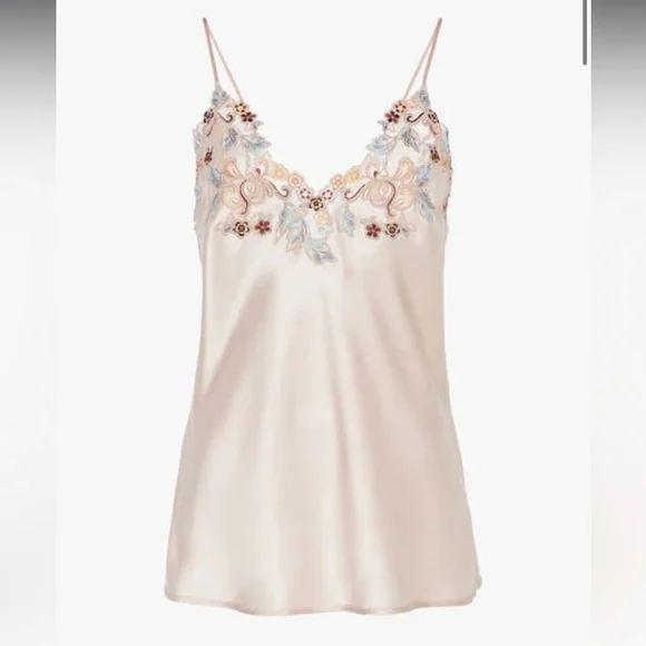 La Perla rainbow Elegant Embroidered Silk set. - Picture 9 of 14